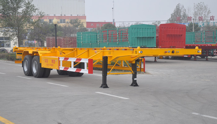Flatbed semi trailer